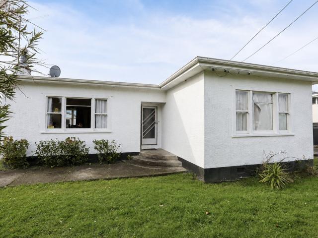 56 Iranui Road, Inner Kaiti