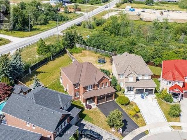 56 Laurentide Crescent, Brampton, ON, L6P 1Y4 house for sale | Listing ID W13600 | Royal LePage