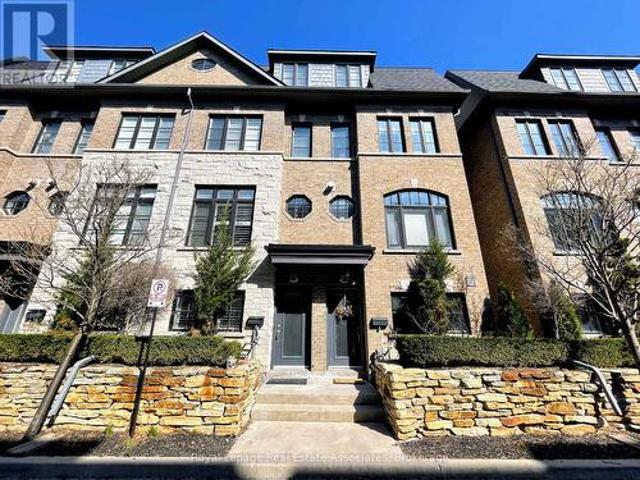 56 Lobo Mews, Toronto, ON, M8Z 0B1 house for lease | Listing ID W13029 | Royal LePage