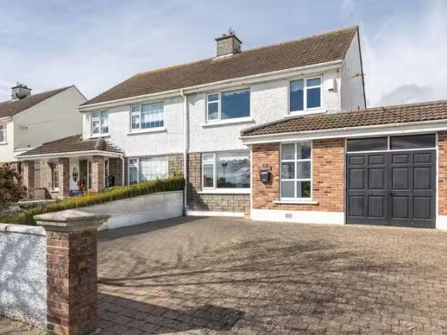 56 Lorcan Green, Santry, Dublin 9, D09FE02 is for sale