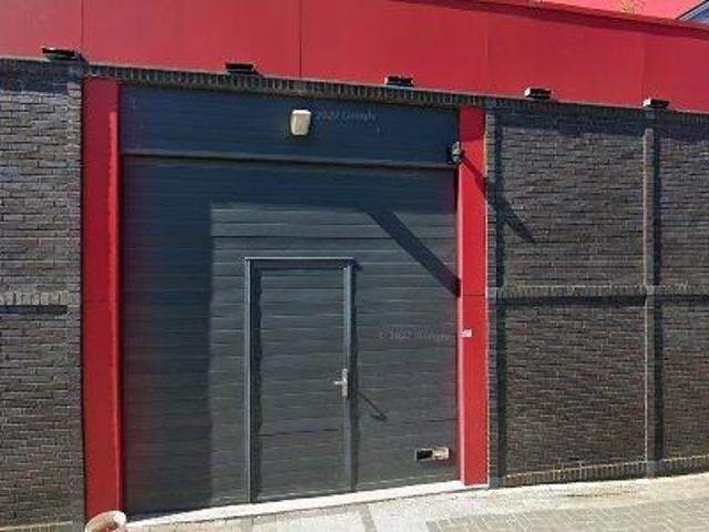 56 m2 office space for rent in Groningen
