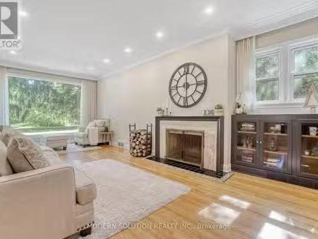 56 Pollock Avenue, Cambridge, ON, N1R 2B1 house for sale Li.