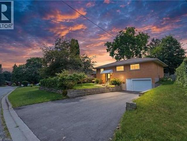 56 Renwick Avenue, Cambridge, ON, N3C 2T7 house for sale | Listing ID 40846 | Royal LePage