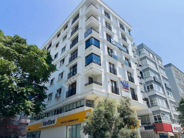 56'lar İstiklal Caddesi'nde Deniz Manzaralı Ara Kat Lüks 2+1