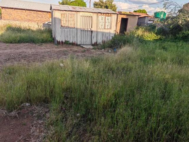570 m² Land available in Lethlabile
