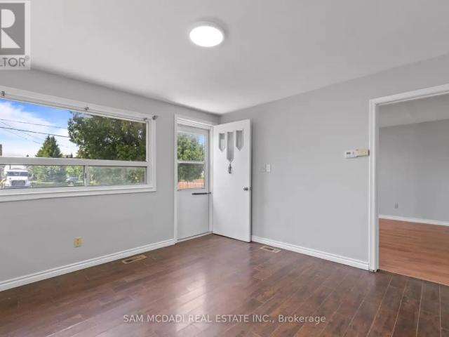 5717 DUNN STREET
