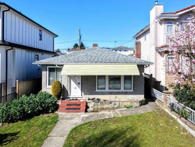 571 57Th Avenue E, Vancouver, BC, V5X 1T1 house for sale | Listing ID R3109 | Royal LePage
