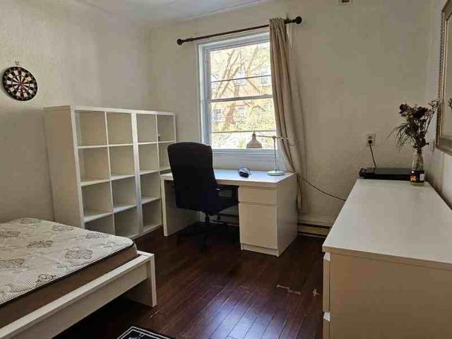 5727 5729 Avenue Northmount Studio Apartment for Rent at 5727 Av Northmount, Montréal, QC H3S 2H4 Parc Kent