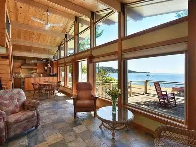 5728 Boulevard Street, Sechelt, BC, V0N 3A0 Luxury House for.