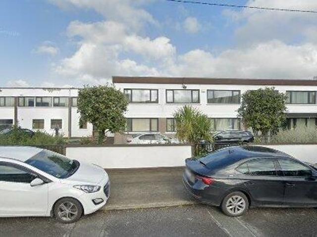 574 m2 office space for rent in Dublin 12