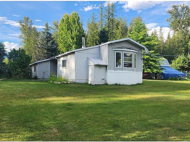 574 Mccormack Road Burton, British Columbia