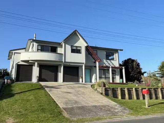 575 Pukehina Parade, Pukehina, Western Bay Of Plenty
