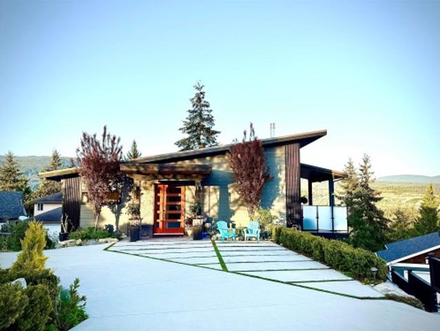 5769 Genni'S Way, Sechelt, BC, V7Z 0N8 house for sale | Listing ID R3030 | Royal LePage