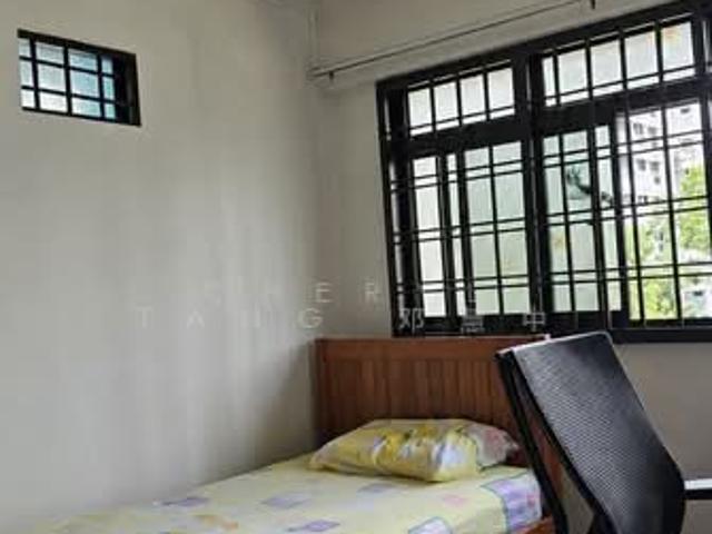 576 HOUGANG AVENUE 4