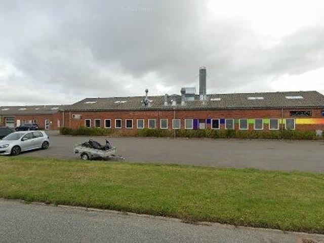 576 m2 lager, produktion til leje i Løsning