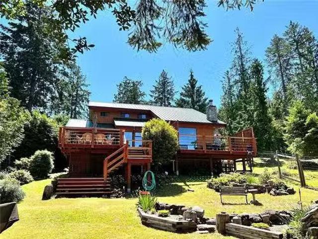 576 Weathers Way, Mudge Island, BC, V0R 1X6 house for sale.