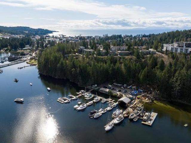 5778 Marine Way, Sechelt, BC, V0N 3A6 house for sale | Listing ID R2997 | Royal LePage