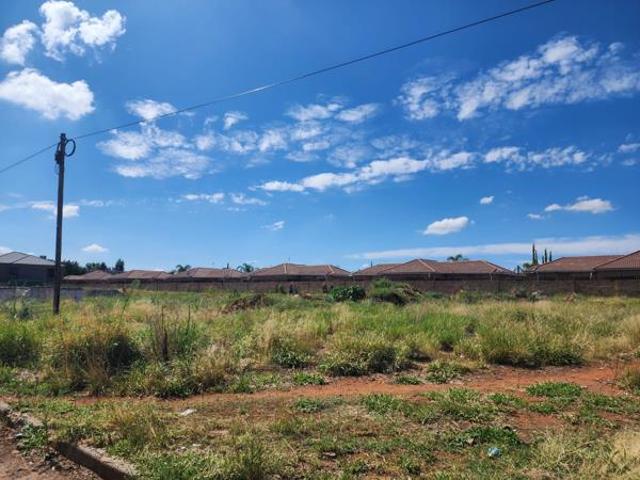 577 m² Land available in Rhodesdene