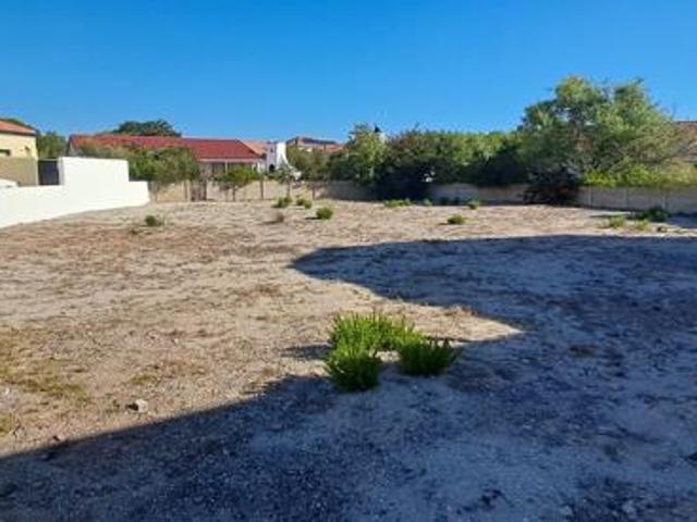 579 m² Land available in Port Owen