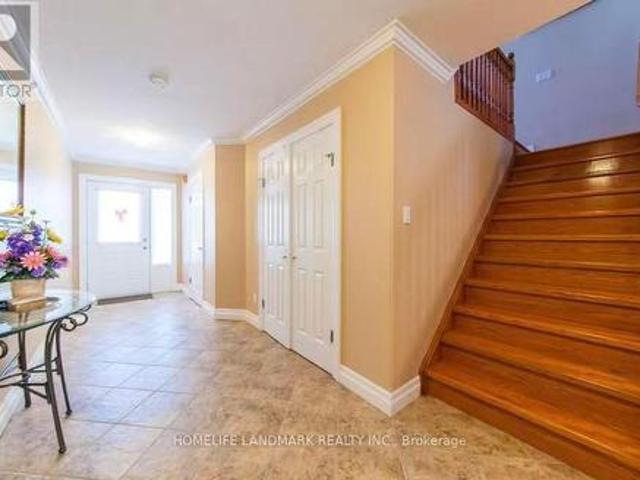 579 Violet Street, Waterloo, ON, N2V 2V6 house for lease | Listing ID X13436 | Royal LePage