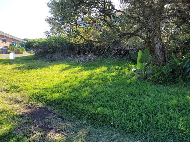 579m² Vacant Land For Sale in Cove Rock