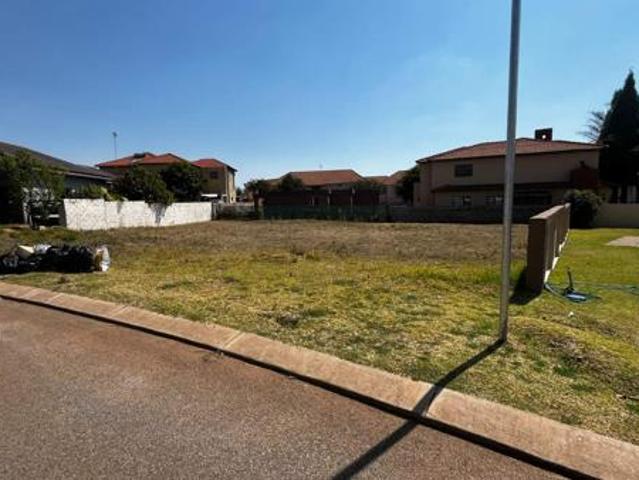 580 m² Land available in Bendor