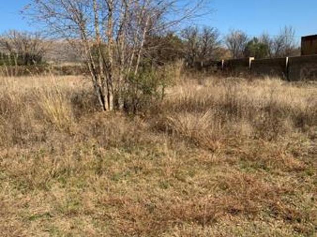 580 m² Land available in Everglades Estate