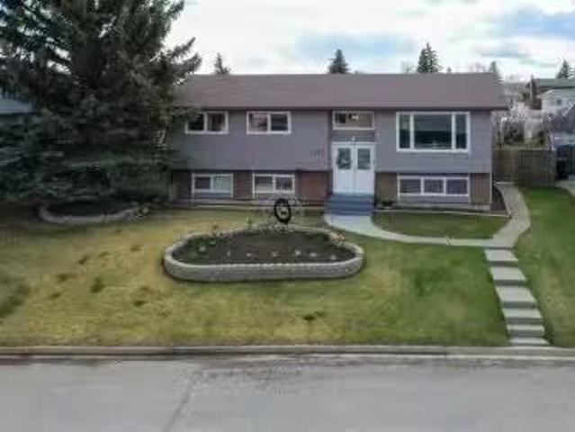 580 Mcdougall Street, Pincher Creek, AB, T0K 1W0 house for s.