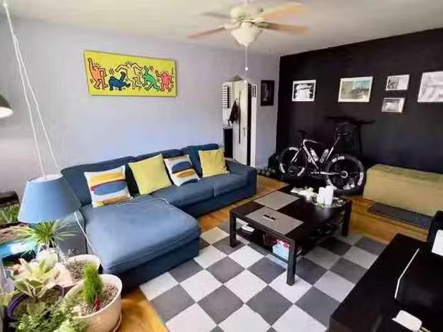 58186200 15 Lenore Pl #3