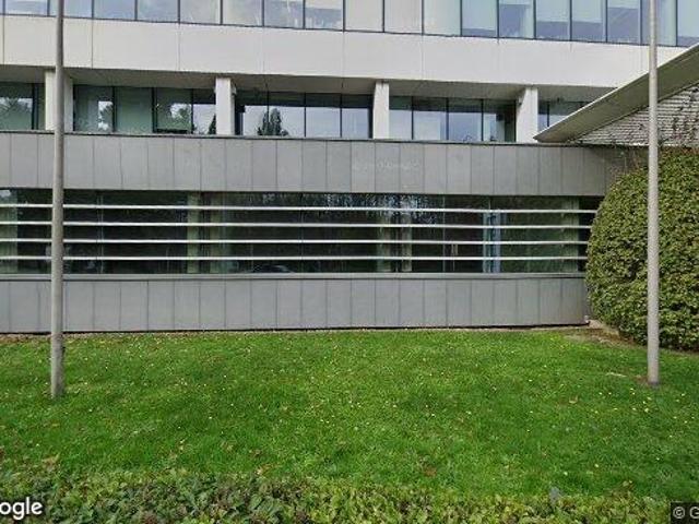 560 m2 office space for rent in Brussels Sint Pieters Woluwe