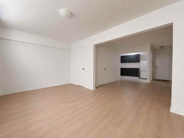 5855 de Verdun 1 Bedroom Apartment for Rent at 5855 Rue De Verdun, Montréal, QC H4H 1M1 Desmarchais Crawford
