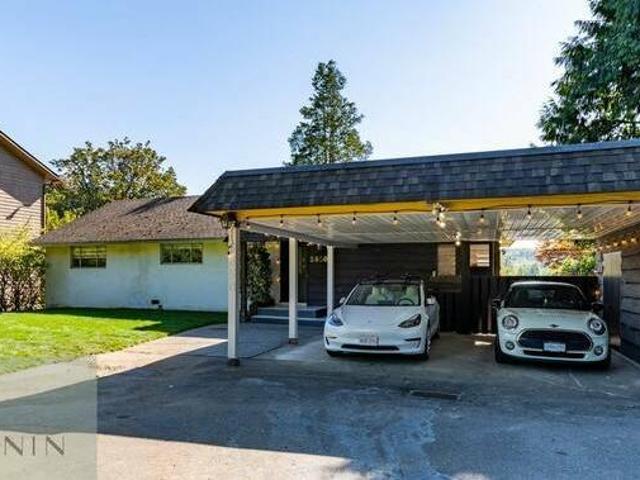 5850 Monarch Street Burnaby BC V5G 2A3 5 Bedroom House for 5200 month