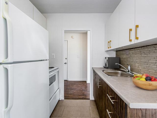 585 & 587 Avenue Road 1 Bedroom Apartment for Rent at 587 Avenue Rd, Toronto, ON M4V 2K3 Forest Hill