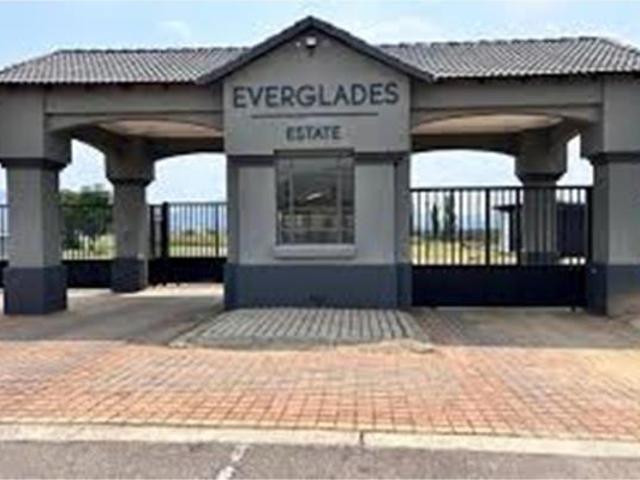 585 m² Land available in Everglades Estate
