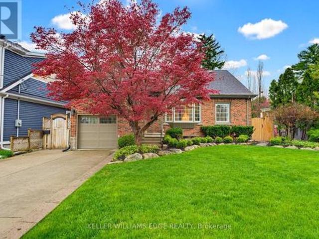 586 Woodland Avenue, Burlington, ON, L7R 2S5 house for sale | Listing ID W13159 | Royal LePage