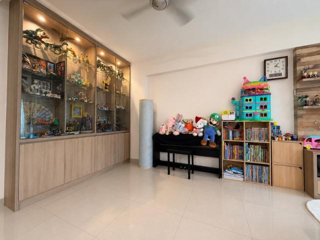 588B Montreal Drive HDB Apartment For Sale, $764,888, 4 Bed 2 Bath 1,345 sqft $569.00 psf