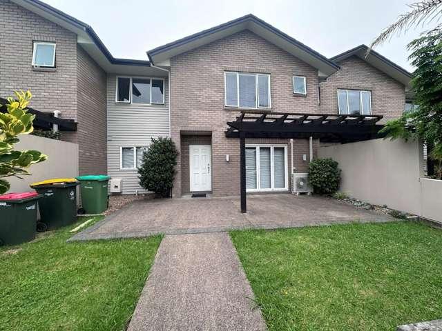 58 Arrowsmith Drive, Flat Bush, Manukau City