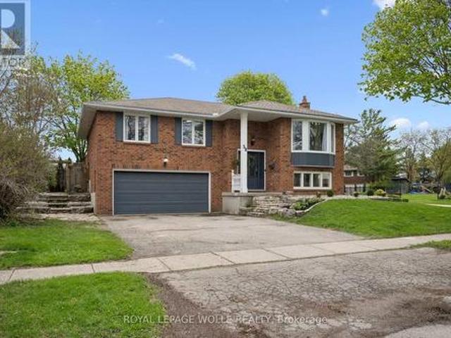 58 Bock Street, Wilmot, ON, N0B 2E0 house for sale | Listing ID X13134 | Royal LePage
