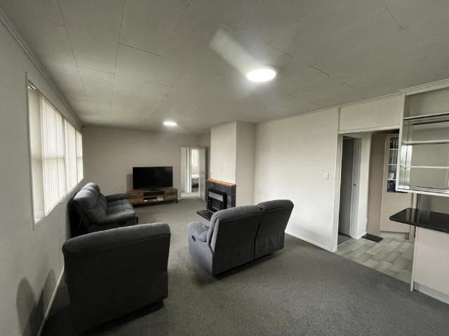 58 Cramond Drive, Mangere East