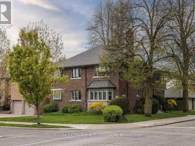58 Lascelles Boulevard, Toronto, ON, M5P 2E1 investment for lease | Listing ID C13617 | Royal LePage