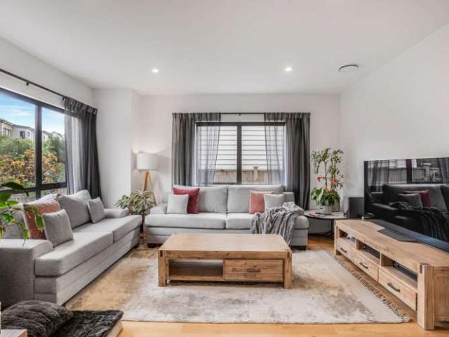 58 Lime Hill Rise, Flat Bush, Manukau City