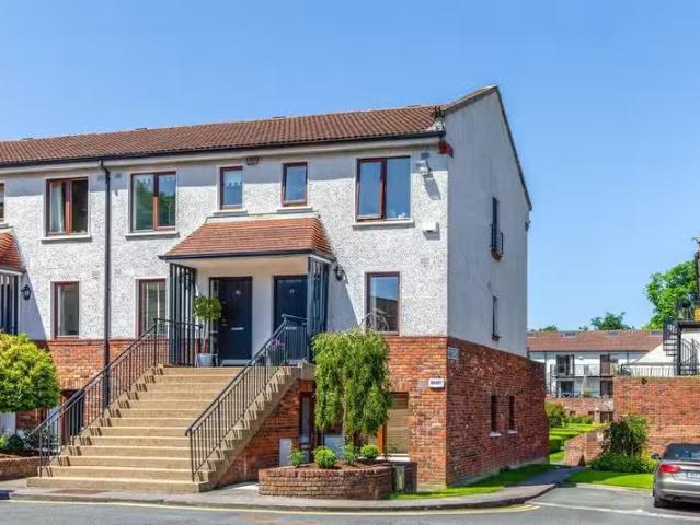 58 Merrion Grove, Blackrock, Co. Dublin, A94CV09 is for sale
