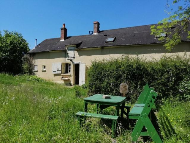 58 PARIGNY LES VAUX MAISON T.6 SUR 1408 M2