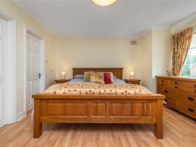 590,000 | 17 Central Park Way, Clane, Co. Kildare Sherry FitzGerald Reilly 5021 MyHome. Ie Residential