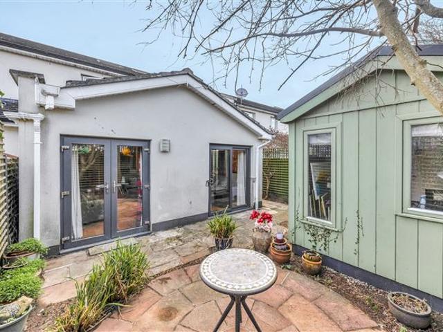 590,000 | 8 Waterside Crescent, Malahide, County Dublin Property Team Lappin Estates 4988 MyHome. Ie Residential
