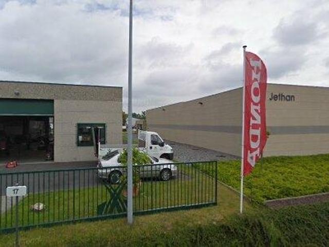590 m2 warehouse for rent in Lochristi