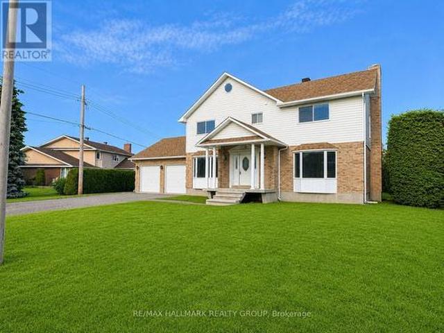 591 Laurin Street, Hawkesbury, ON, K6A 3G6 house for sale | Listing ID X13442 | Royal LePage