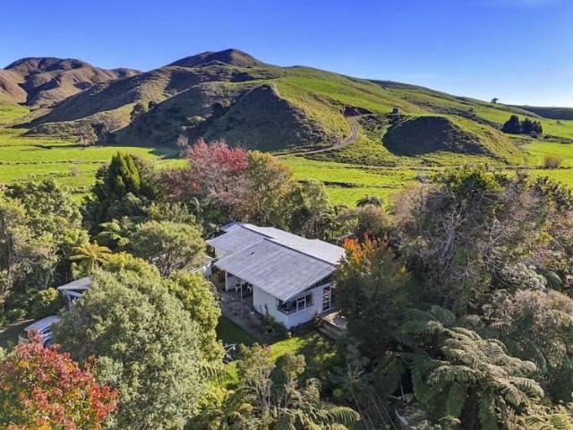 594 Waitohu Valley Road, Manakau, Horowhenua