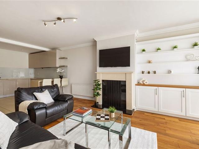 595,000 | Apartment 2, Woodhaven, Clonskeagh, Dublin 14 Russell Estate Agents 4977 MyHome. Ie Residential