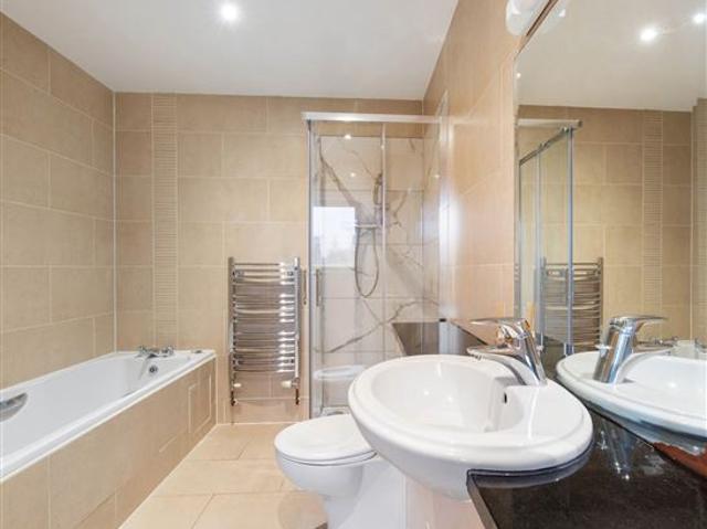 595,000 | 11 The Rise, Carrickmines, Dublin 18 Knight Frank 4981 MyHome. Ie Residential